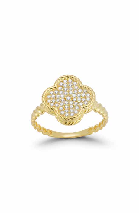 Pavé Clover Ring