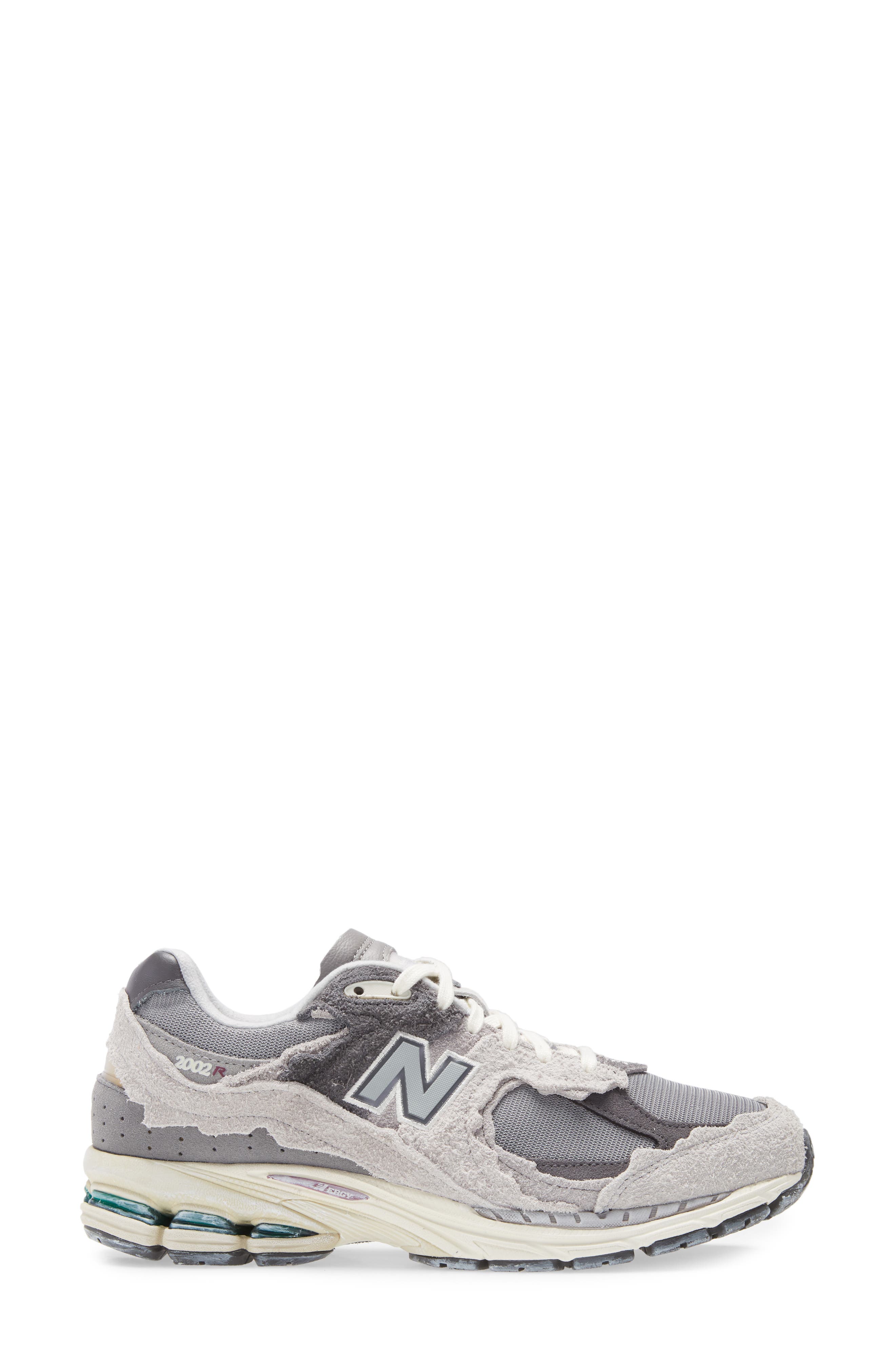 New Balance 2002R Sneaker, Alternate, color, Grey