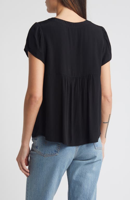 Treasure & Bond V-neck Popover Top In Black