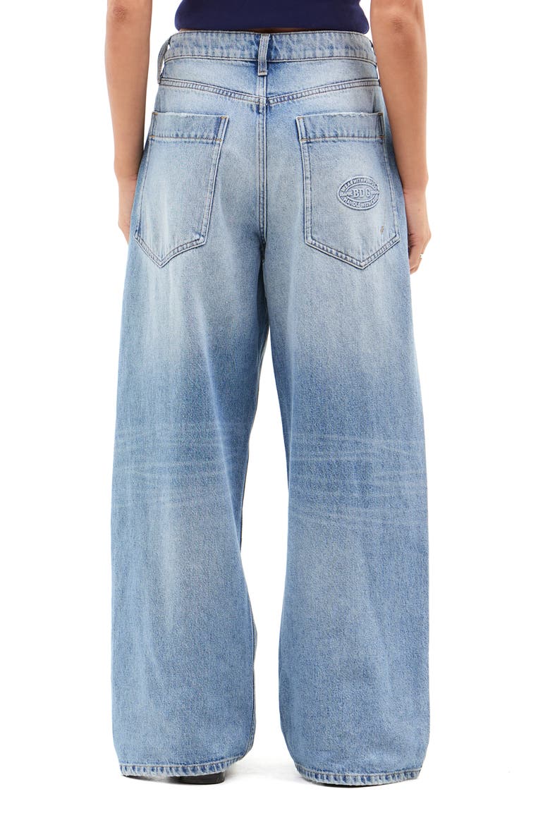 Jaya Low Rise Wide Leg Jeans, Alternate, color, LIGHT VINTAGE