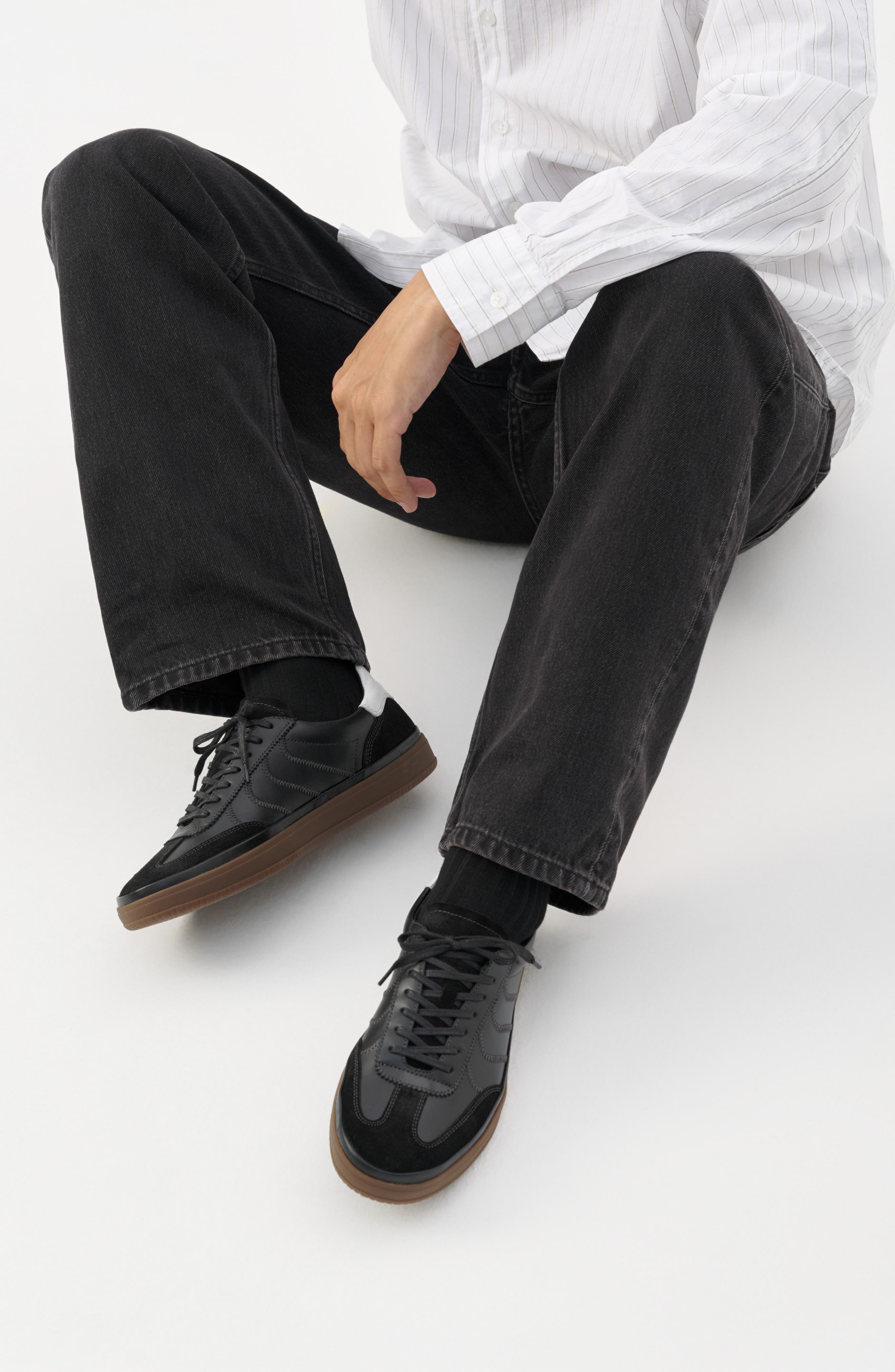 Vagabond Shoemakers Leo Low Top Racing Sneaker, Alternate, color, Black Leather