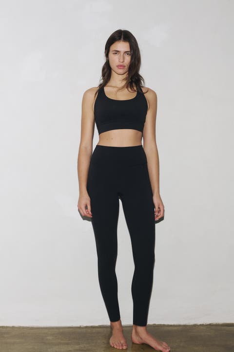Pocket-detail sports leggings with softmove
