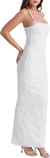 Eva Floral Embroidery Sheath Gown