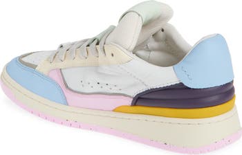 Paris Low Top Sneaker