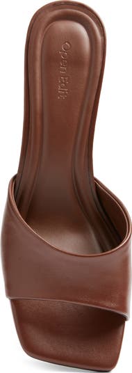 Charlie Sandal