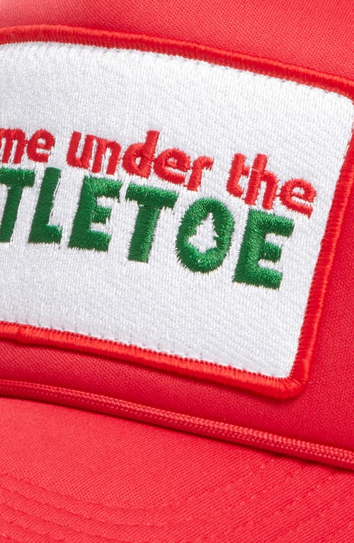 Friday Feelin ' Meet Me Under The Mistletoe Patch Trucker Hat In Red