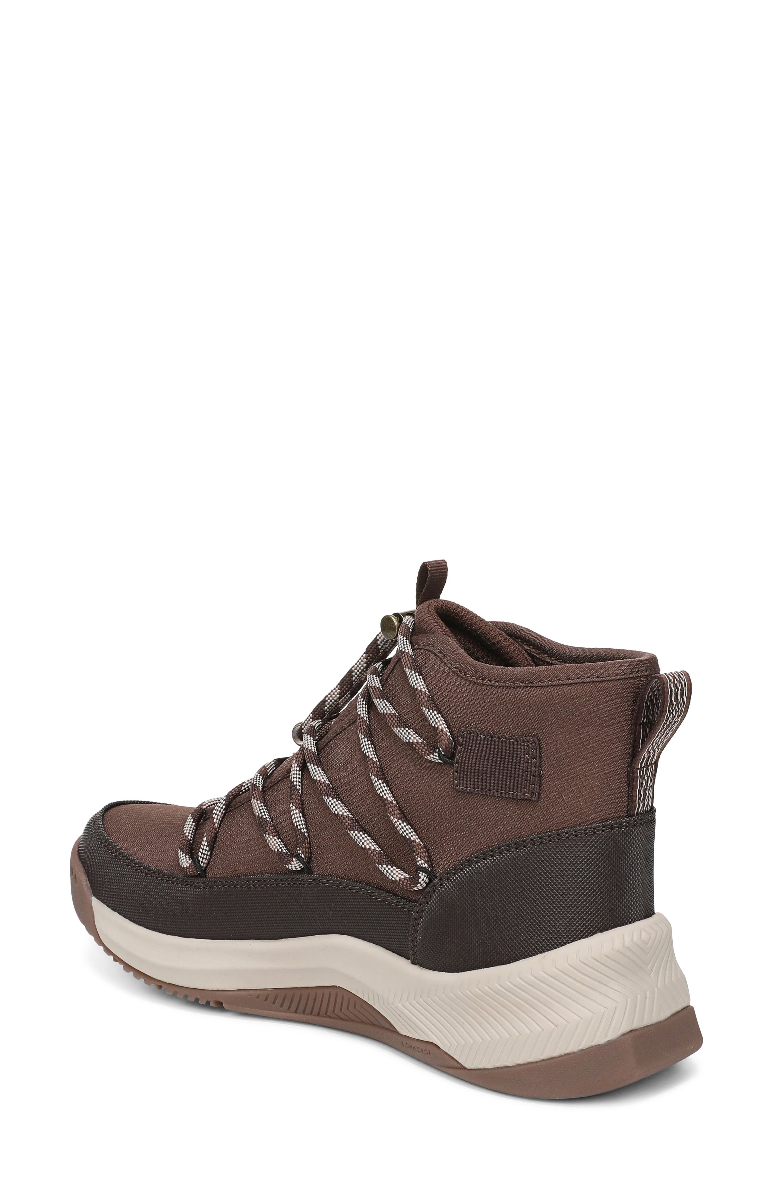 Astonish Cold Weather Bootie, Alternate, color, FUDGE BROWN