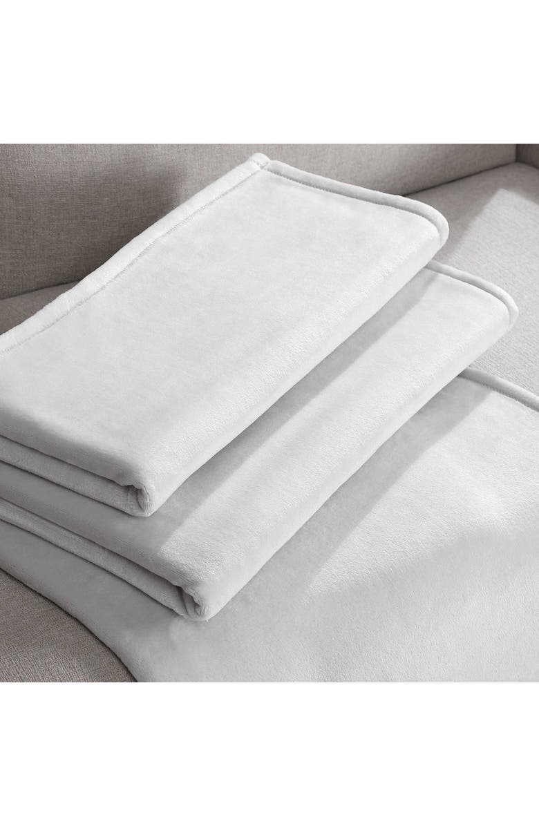 Calvin Klein Core Plush Blanket, Alternate, color, Grey