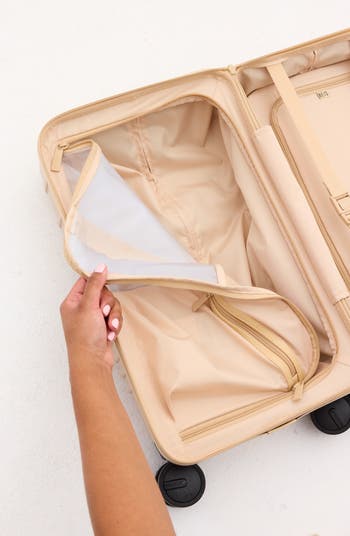 The International 21-Inch Carry-On Roller