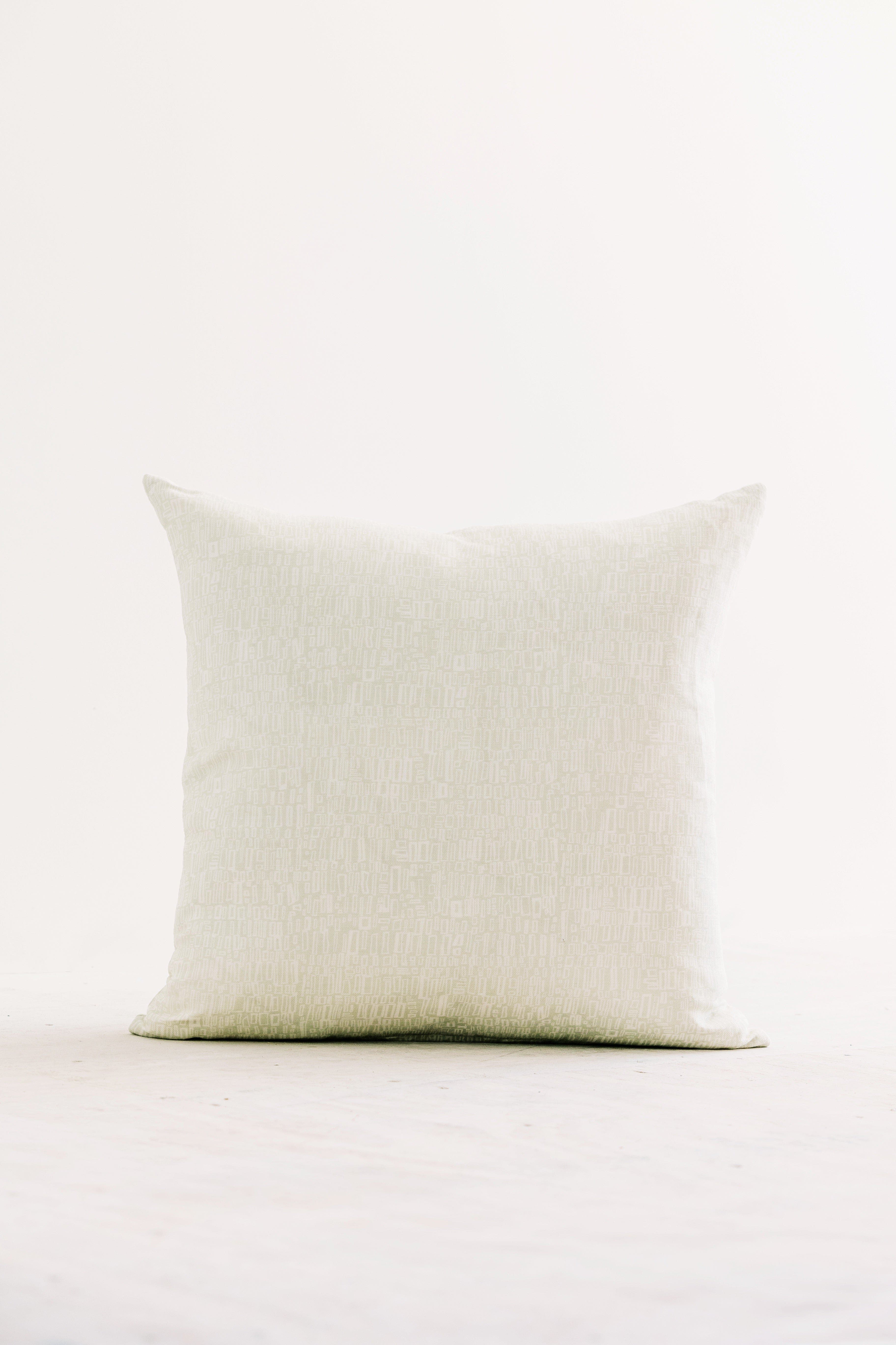 at300nelson Leucadia in Eleuthera 24" x 24" Pillow in Beige 