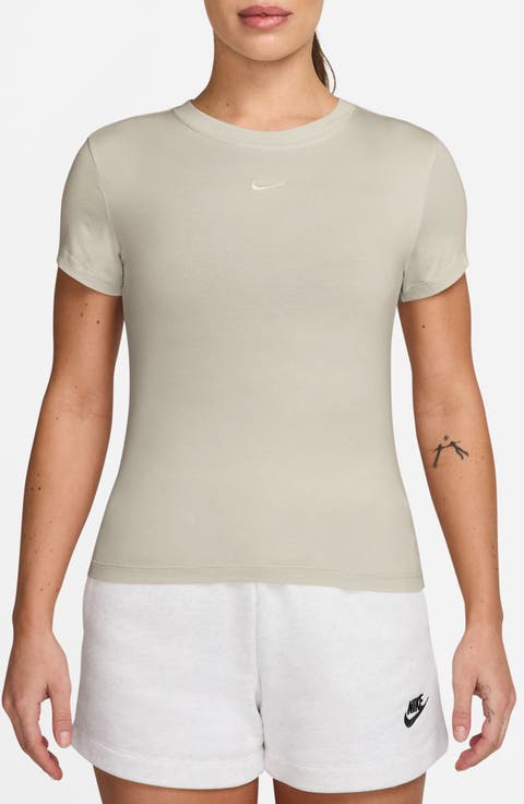 Sportswear Club Chill Knit Mod Crop T-Shirt