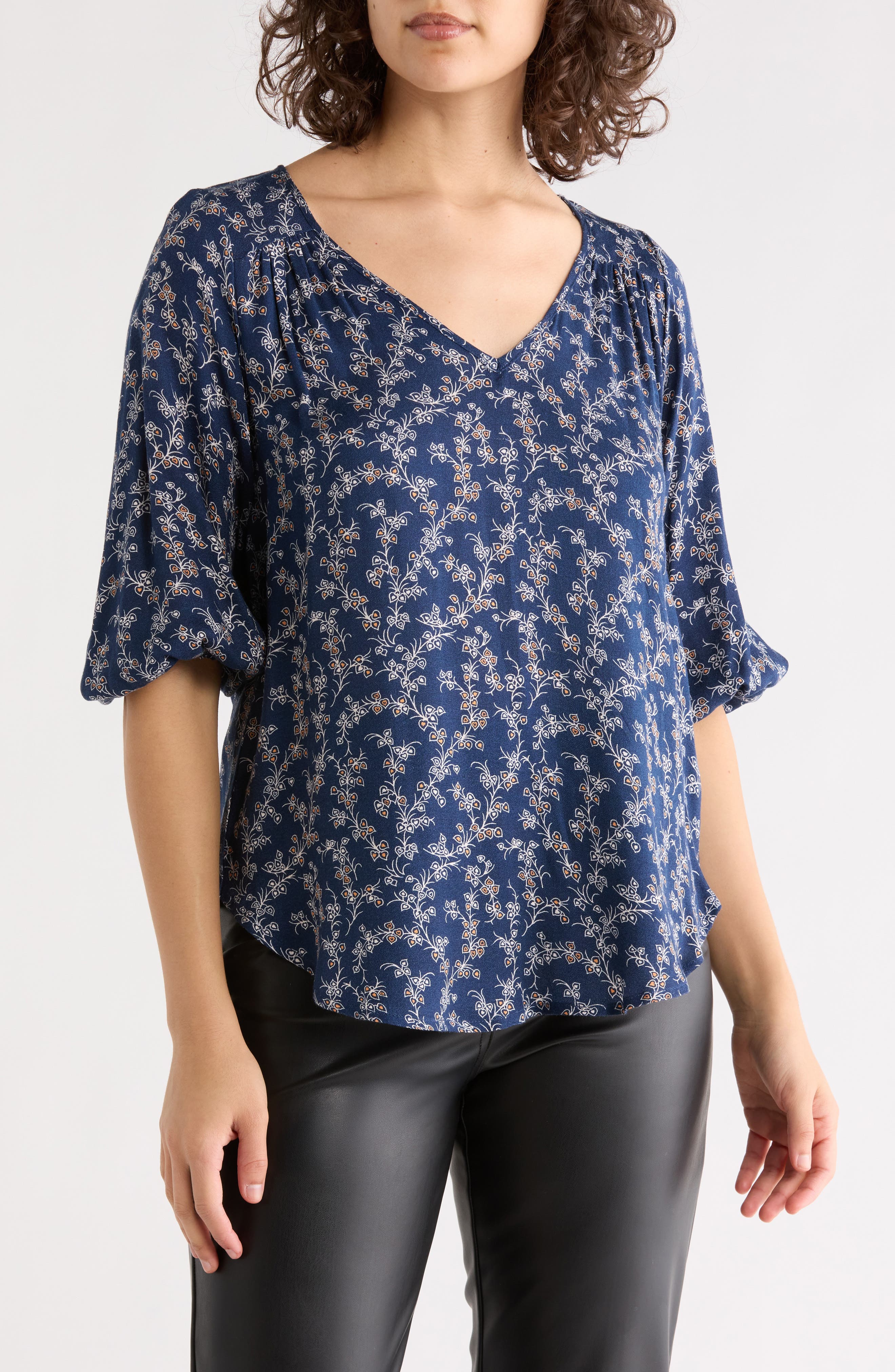 Renee C Floral Back Keyhole Balloon Sleeve Top