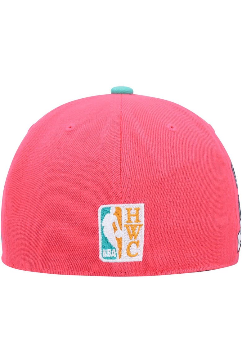 Men's Mitchell & Ness Pink/Teal San Antonio Spurs Hardwood Classics 35th Anniversary Team Side Fitted Hat, Alternate, color, Pink