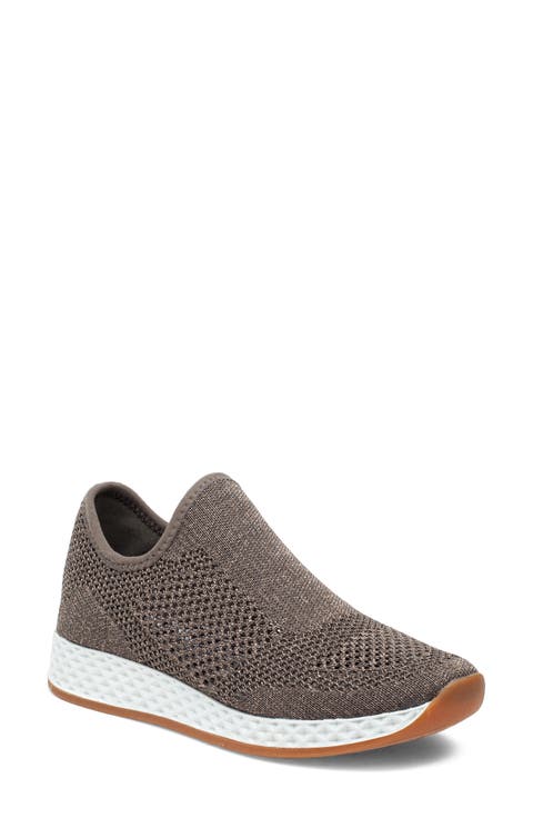 URBAN SPORT Tiger M Slip-On Sneaker (Women)
