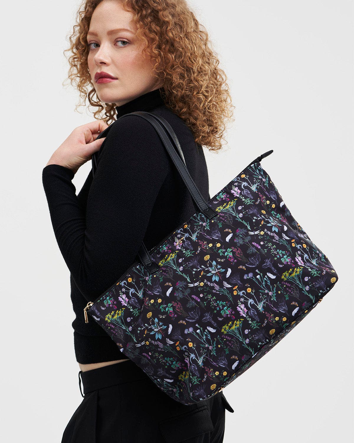 Fable England Wilderness Large Black Grab Tote, Alternate, color, Black