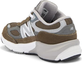 Kids' 990v6 Sneaker