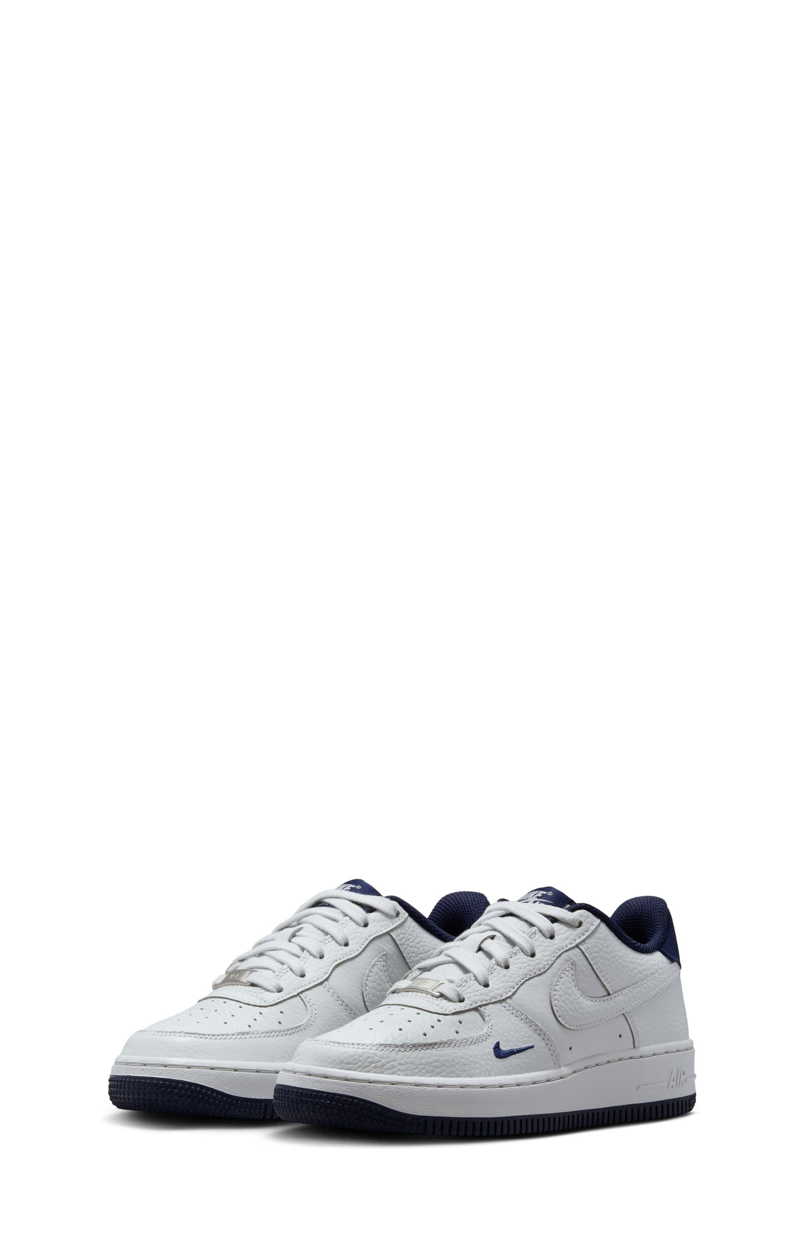 Nike Air Force 1 Basketball Sneaker, Main, color, 