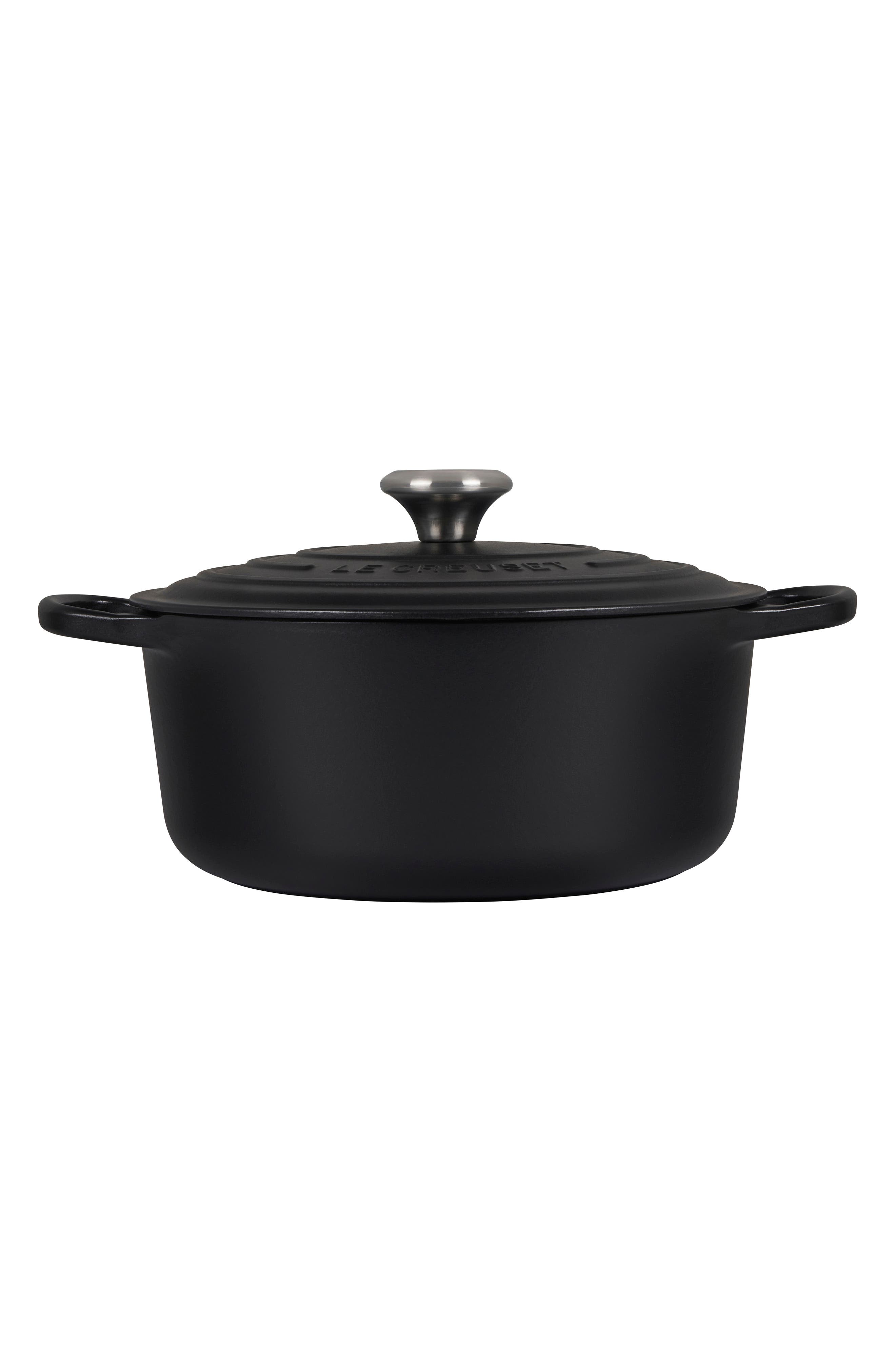 Le Creuset 5.5 Qt. Round Dutch Oven - Thumbnail 3
