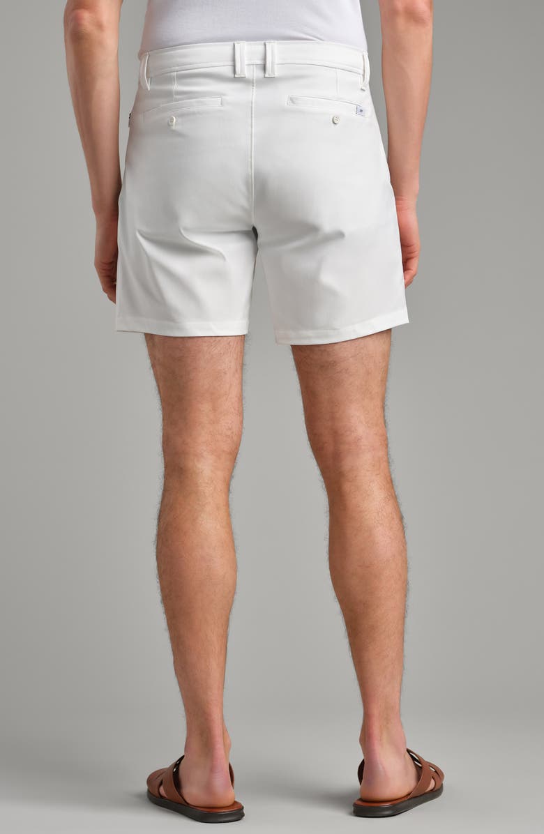 Nomad 7-Inch Tech Chino Shorts