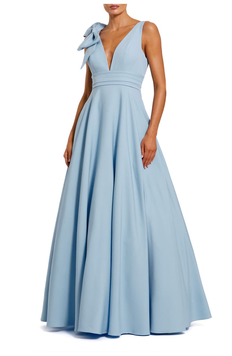 Mac Duggal Petite Sleeveless Plunge Neck Ball Gown With Bow Detail, Main, color, Powder Blue