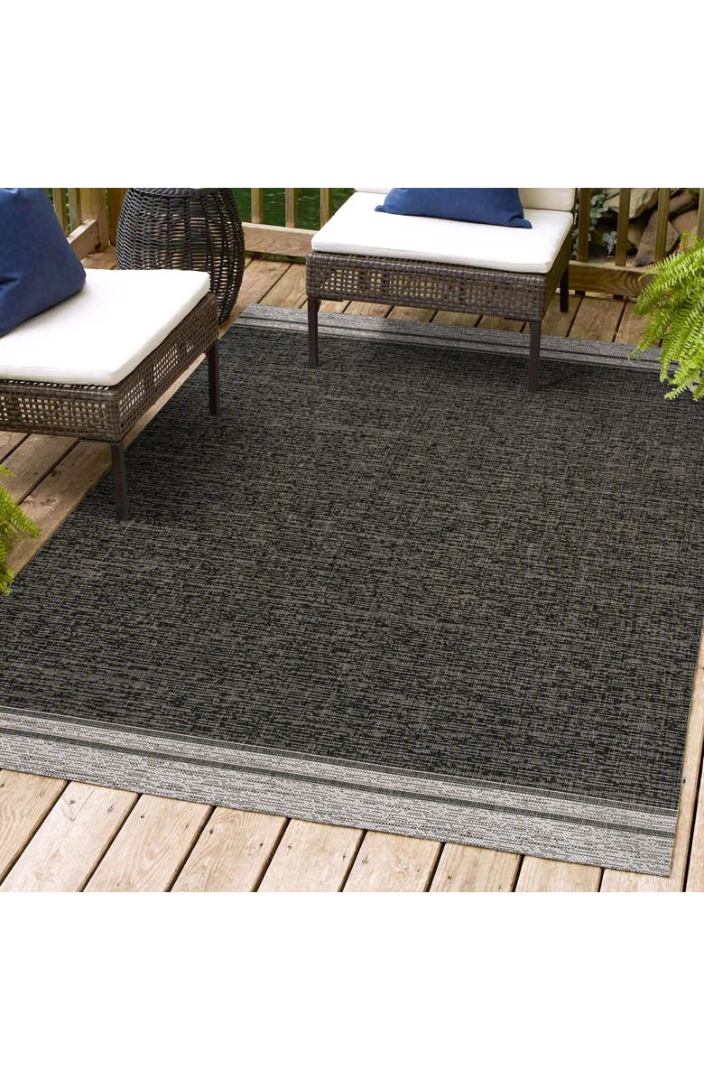 JONATHAN Y Alda Modern Minimalist Mingled Solid Indoor/Outdoor Area Rug, Alternate, color, Black/Cream
