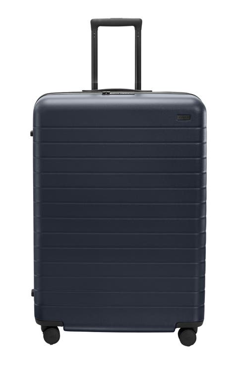 The Large Flex Suitcase