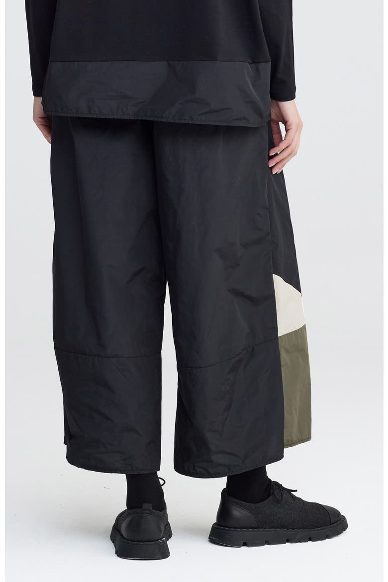 Brooklyn Cropped Graphic Pants, Alternate, color, Black