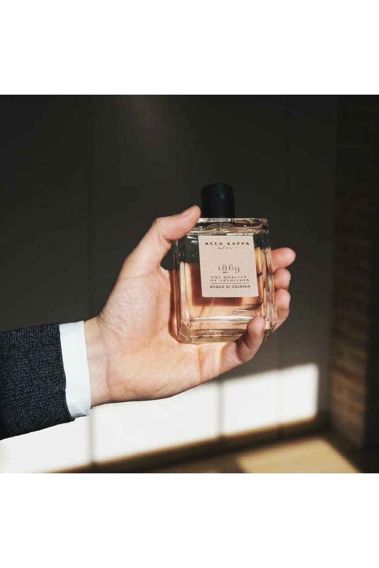 1869 Eau de Cologne, Alternate, color, White