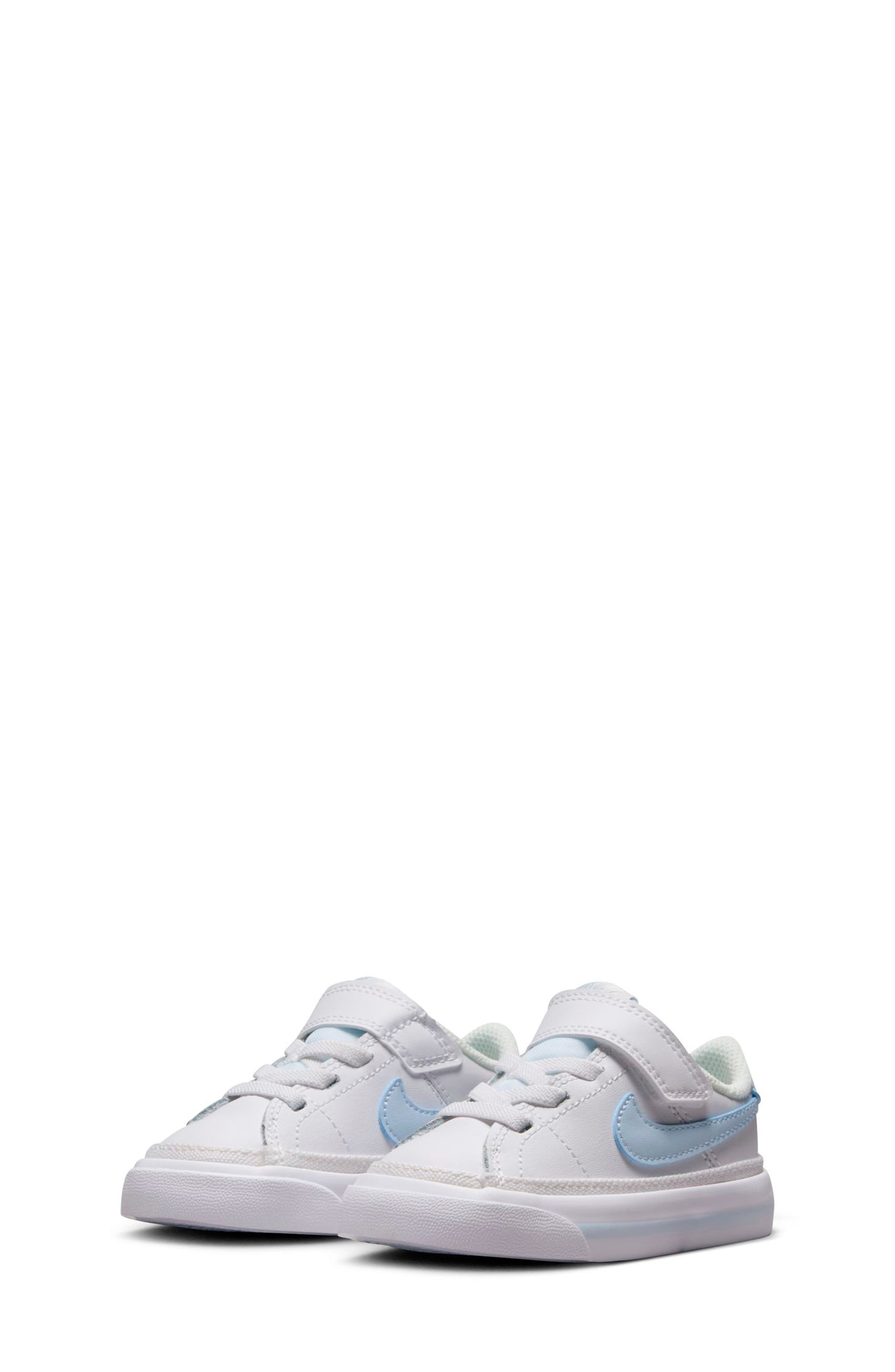  White/ Blue Tint/ Sail