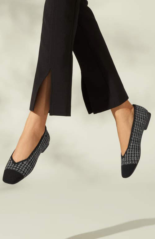 Vivaia Square-toe V-cut Flats