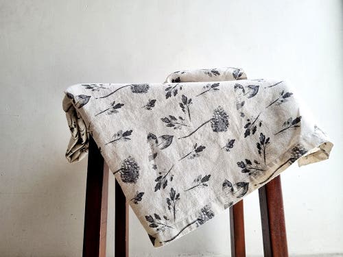 Cg Hunter Floral Tablecloth In Gray