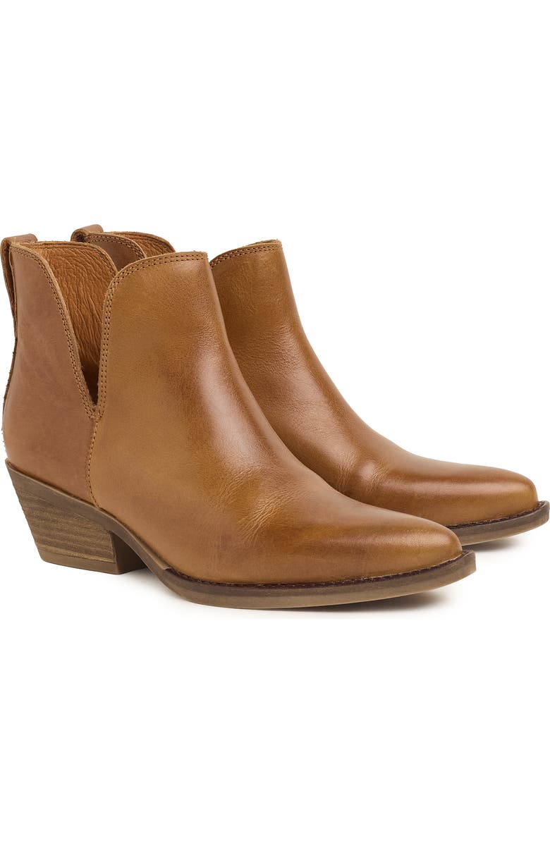 Celtic & Co. Split Detail Ankle Boot, Alternate, color, Tan