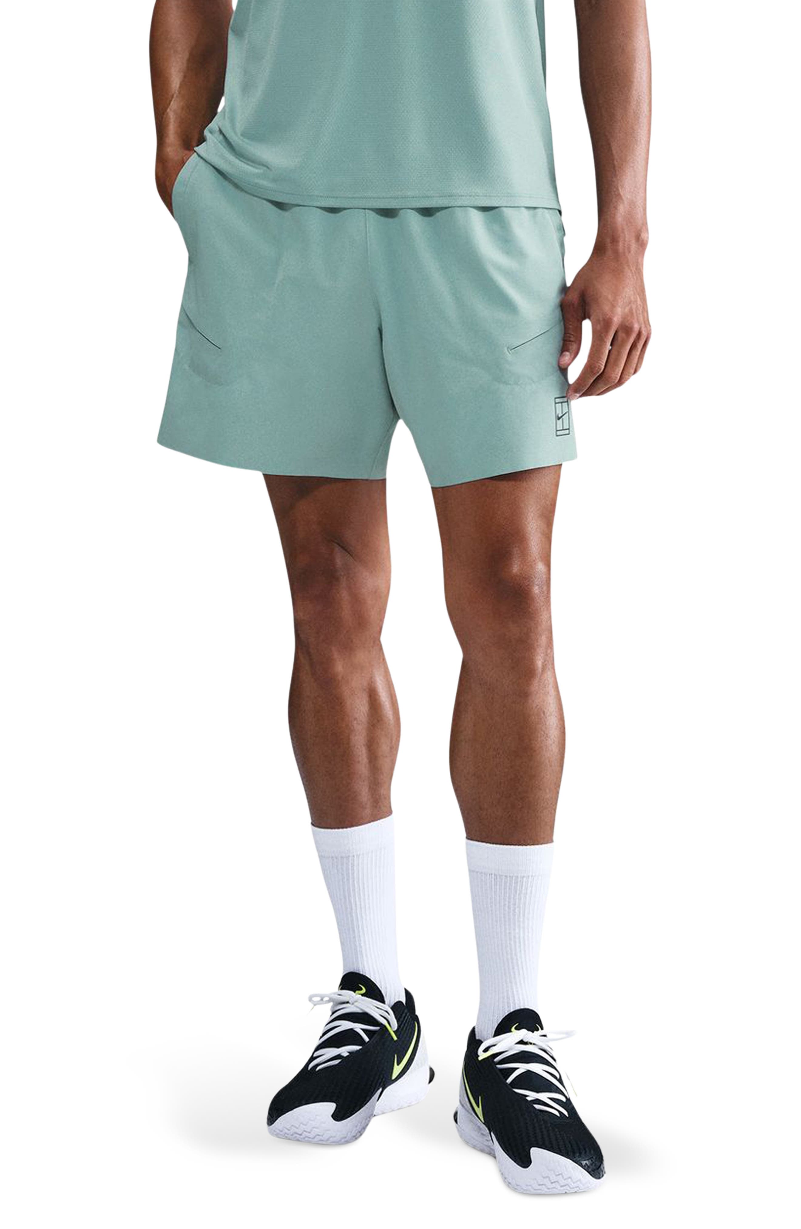 Court Dri-FIT Advantage 6-Inch Performance Shorts