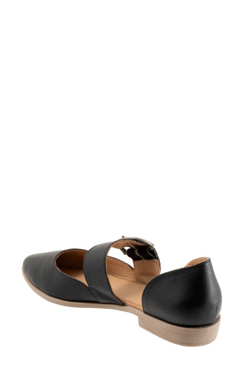 Bueno Brittany Pointed Toe Flat In Black