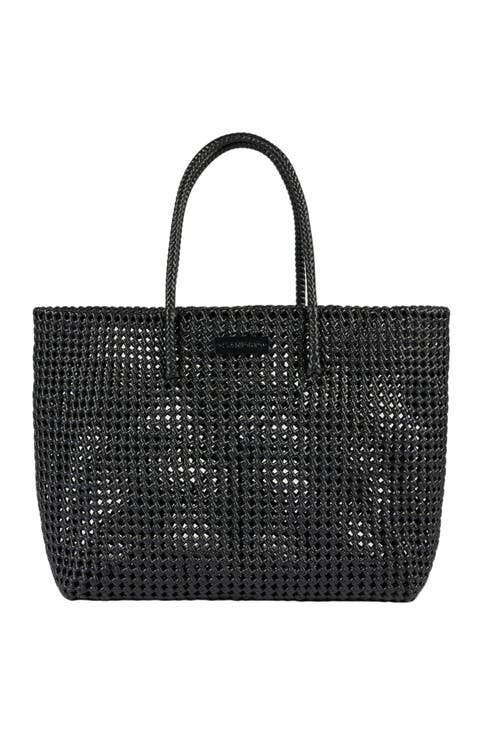 Woven tote bag with patch