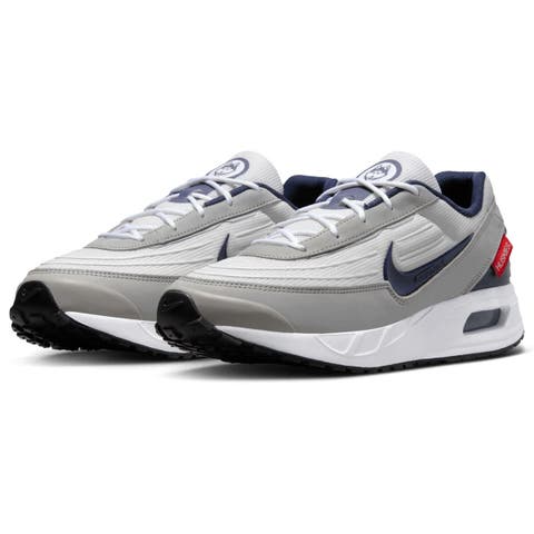 Unisex Nike  White UConn Huskies Air Max Verse Sneakers