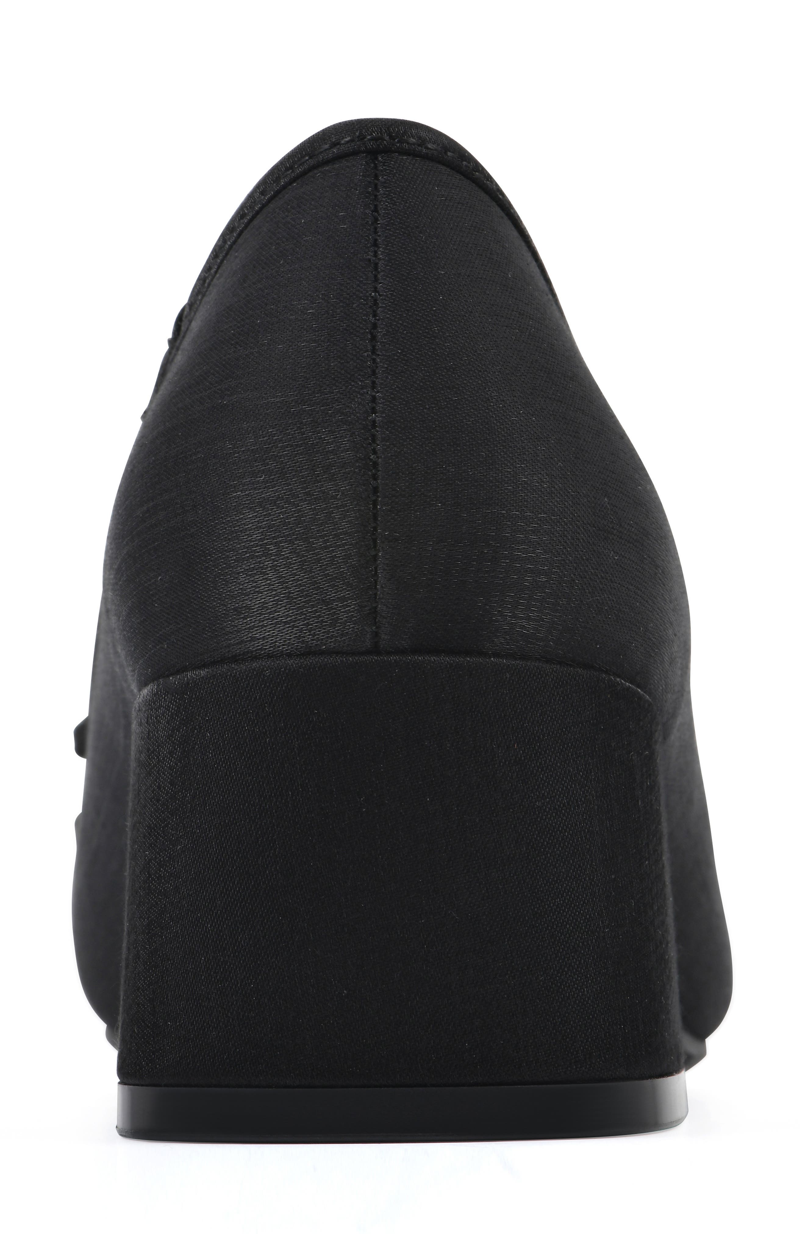 White Mountain Footwear Lately Round Toe Pump, Alternate, color, Black Shimmer Fabric