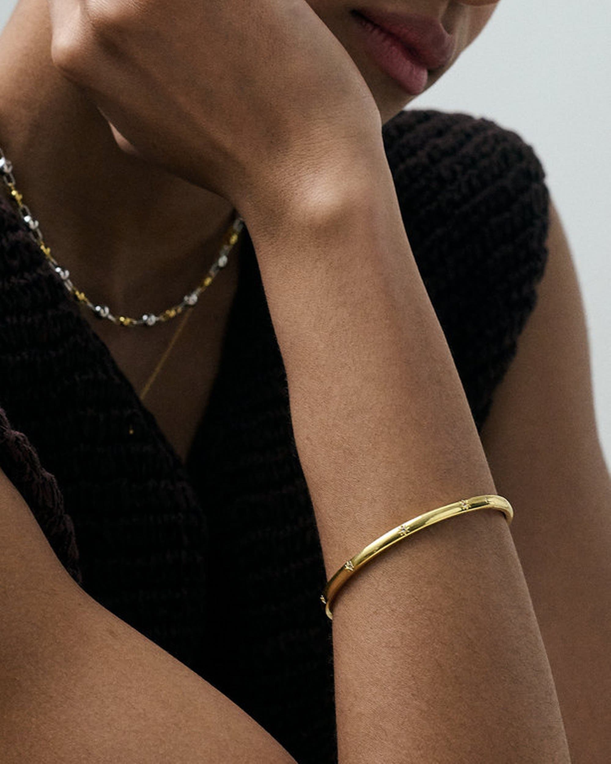 Женские аксессуары Astley Clarke Gold Celestial Orion Bangle — фото 4