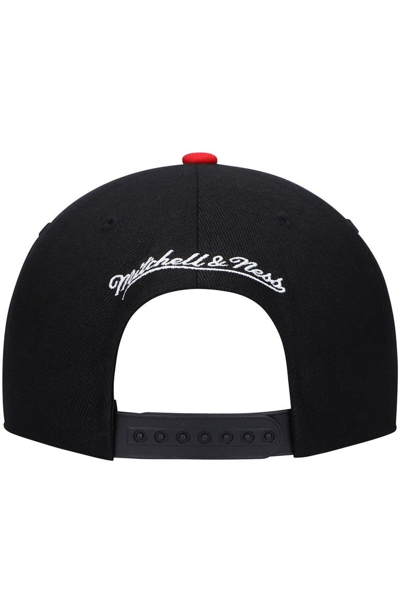 Mitchell & Ness Men's Mitchell & Ness Black/Red Philadelphia 76ers Hardwood Classics Low Big Face Snapback Hat, Alternate, color, Black