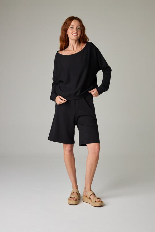 Eavolu Baikal Eco-luxe Fleece Bermuda Short In Neutral