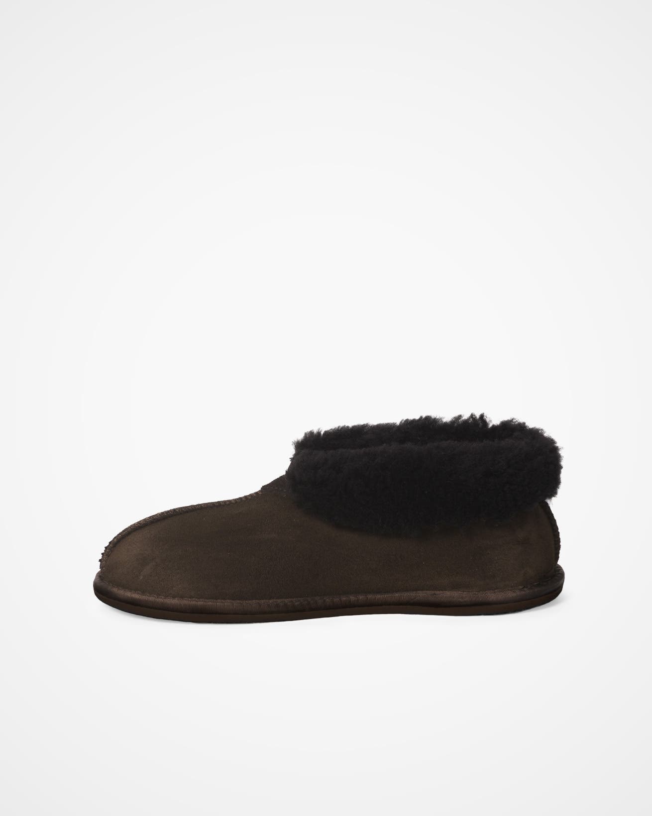 British Shearling Bootee Slippers, Alternate, color, MOCCA