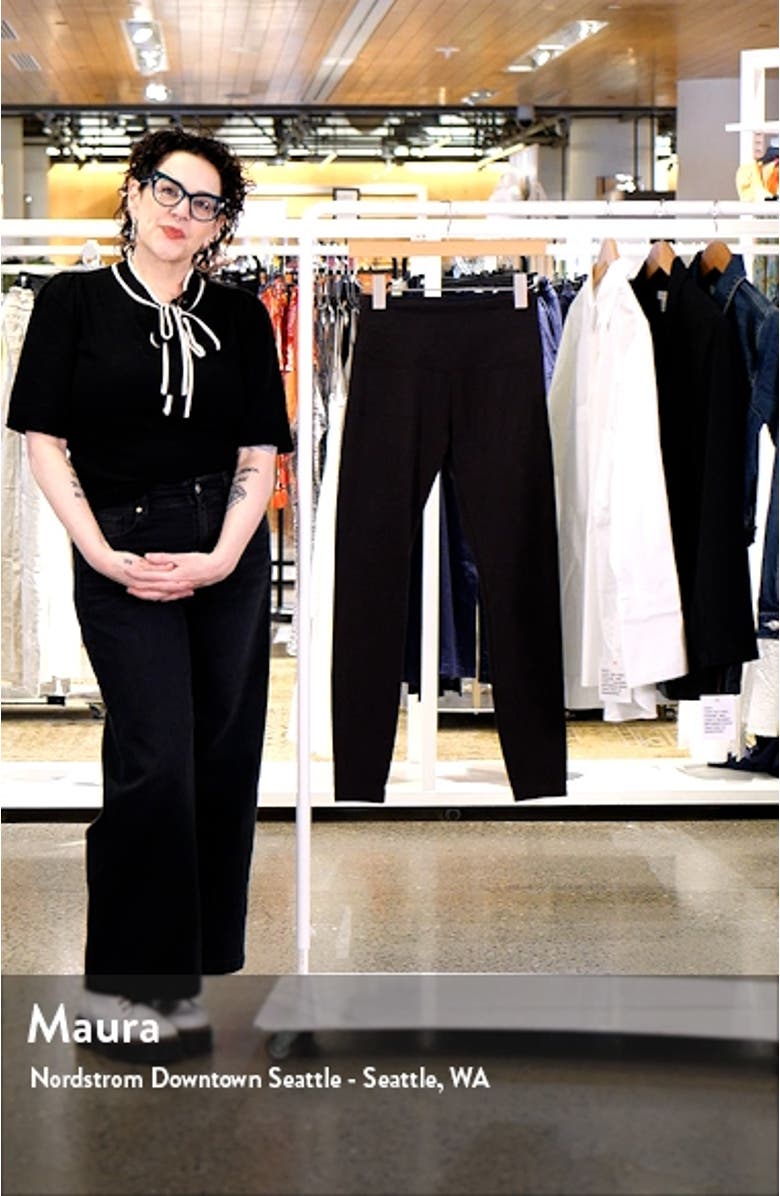 ́ Flattering Leggings, sales video thumbnail