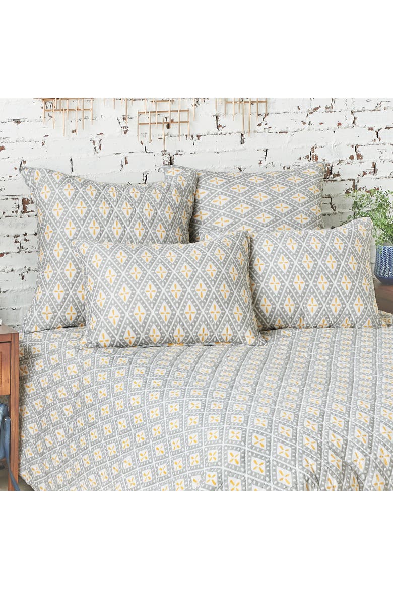 Liam Ochre Quilt, Alternate, color, Grey