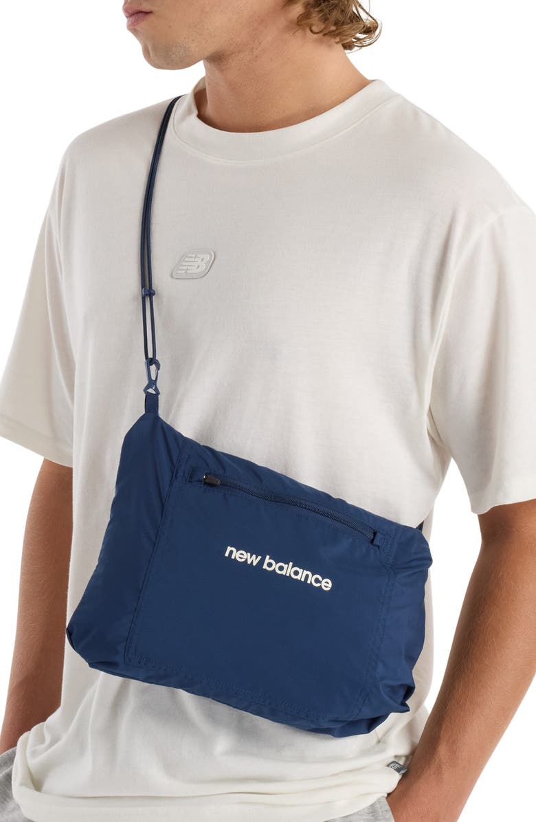 New Balance Athletics Packable Water Resistant Hooded Jacket, Alternate, color, Electric Sky