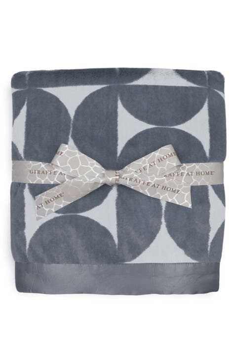 Half Moon Print Throw Blanket