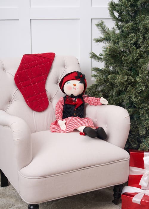 Gallerie Ii Sonya Snow Doll In Multi