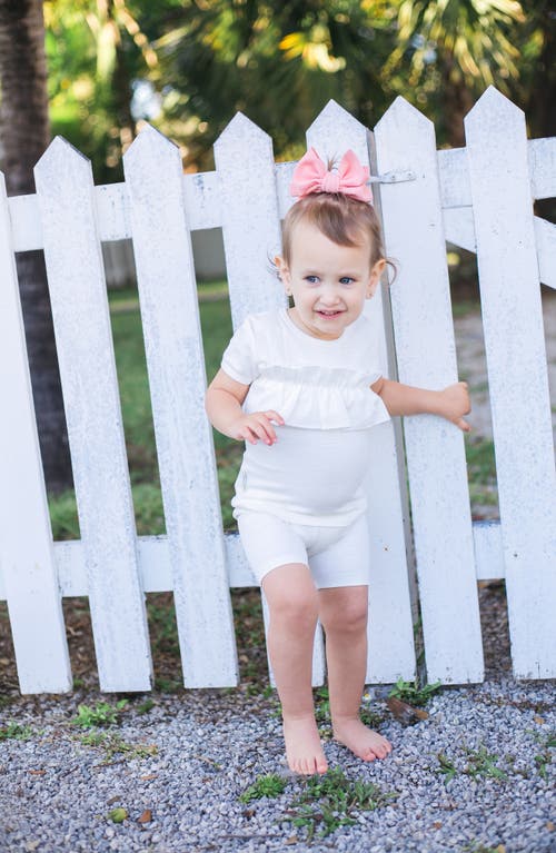 Maniere Manière Kids' Ruffle Top & Shorts Set In White