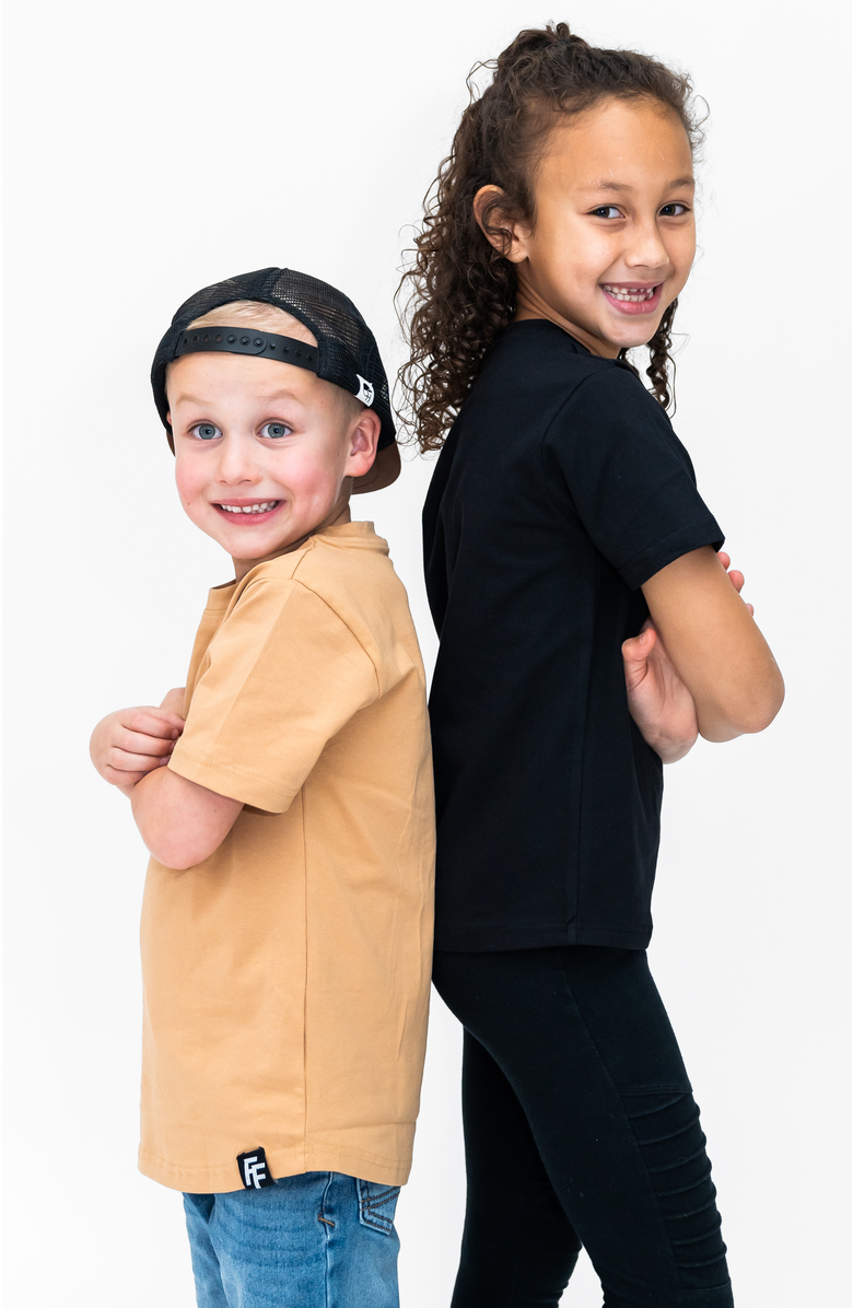 Laree + Co Basic Kids Tee, Alternate, color, Onyx