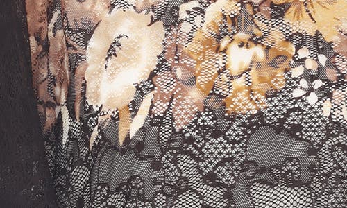 RAIN AND ROSE RAIN AND ROSE FLORAL LACE TOP