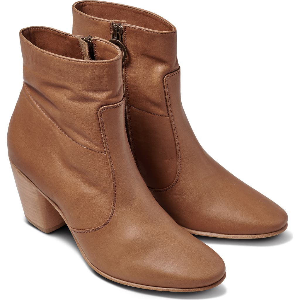 Beek Catbird Bootie In Brown